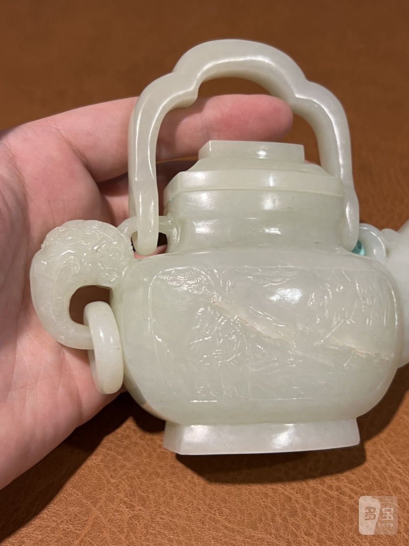 清 白玉开光人物提梁壶 - 图7